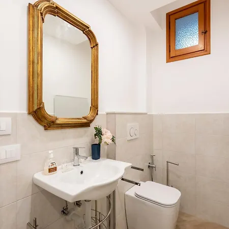 Flat In - Happy * ジェノヴァ