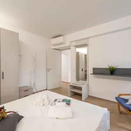 Flat In - Happy Γένοβα